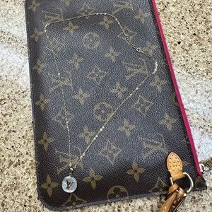 Louis Vuitton Pendant Necklace